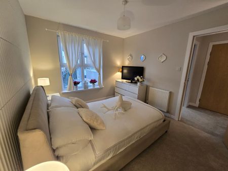 3 Bed Semi-Detached House, Penthouse Suite Dubai Inspired, EH5 - Photo 5