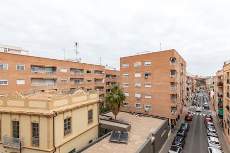 Carrer Isabel la Catòlica, Burjassot, Valencian Community 46100 - Photo 2