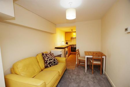 1 bedroom maisonette to rent - Photo 2