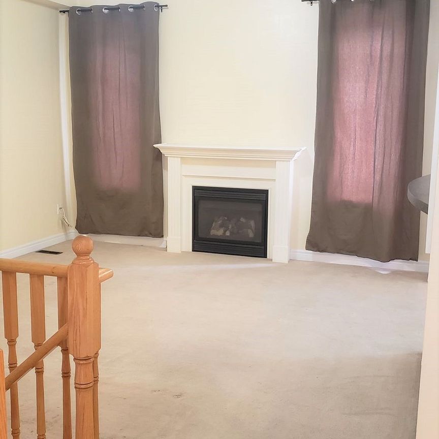 For Lease - 9 Fawson Cove Way, Brampton, Ontario - Photo 1