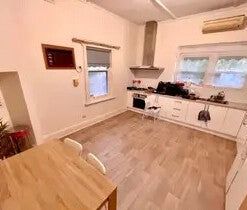 Thorngate - Photo 1