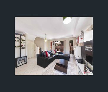 Charming 2-Bedroom Townhouse for Rent - Moorebank - Photo 1