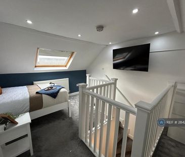 1 bedroom in a house share to rent - Photo 6