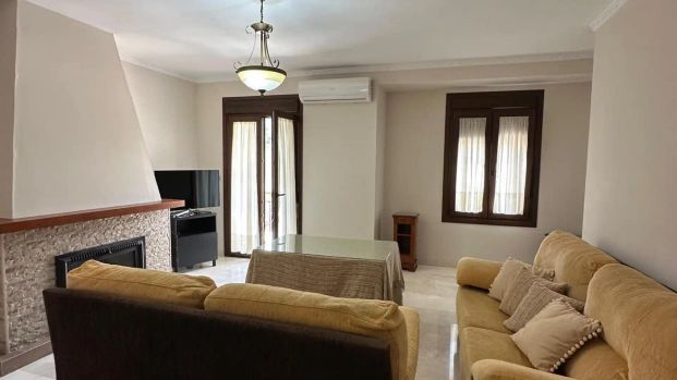 Casa adosada de alquiler en Calle Veintiocho Febrero, Riogordo - Photo 1