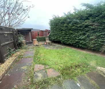 East Avenue - Photo 6