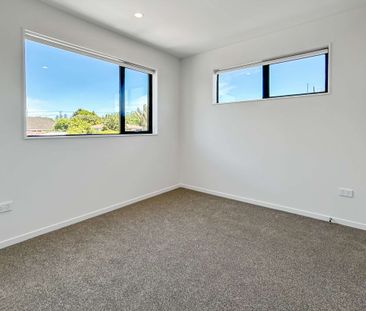 Stunning New Build Home on Claymore Street! - Photo 5