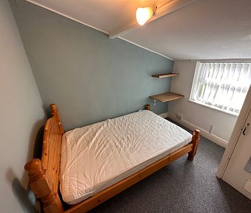 4 bedroom house - Photo 6