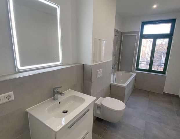 Plagwitz! Erstbezug nach Sanierung* helle 3 Zimmer-Whg.* sep. Küche* Balkon*Tageslichtbad - Photo 1