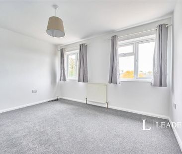 4 bedroom terraced house to rent - Photo 4