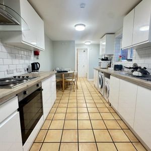 Clarence Road - Photo 2