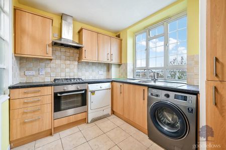 4 bedroom apartment to rent - Photo 3