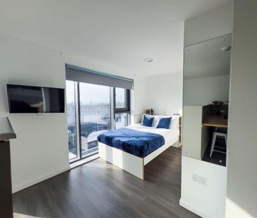Studio to rent - Photo 1