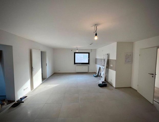 Ab sofort Nachmieter gesucht 3- Zimmer Wohnung (kernsaniert) - Photo 1