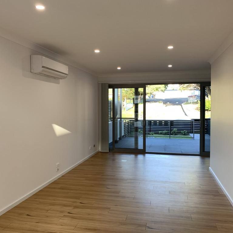 BEACHSIDE TOWNHOUSE - Photo 1