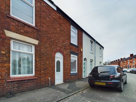 Church Street, Standish, Wigan, Lancashire, WN6 0JT - Photo 2