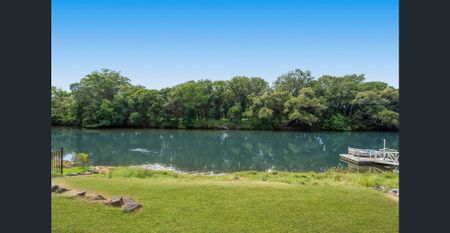 Waterfront Living on Tallebudgera Creek - Photo 4