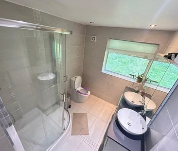 Room in a Shared House, Ballards Farm Road, CR0 - Photo 5