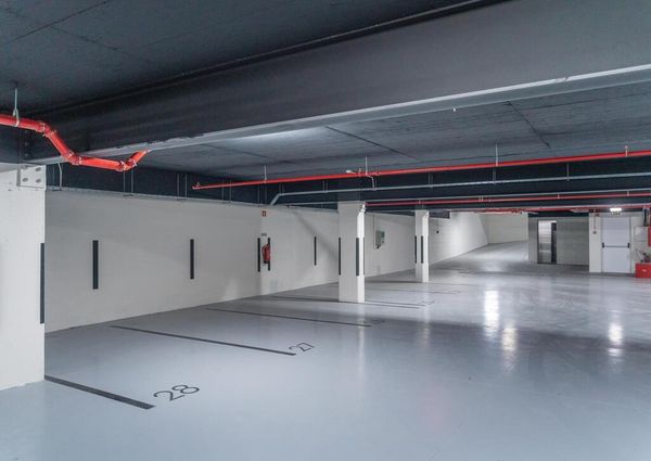 1 Bedroom Apartment with swimming pool, Janelas Verdes, Lisboa