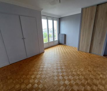 LE MANS - PATIS ST LAZARE 3 PIECES 66M2 2 CHAMBRES SALON/SALLE A MA... - Photo 6