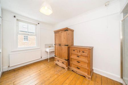 2 bedroom end of terrace house to rent - Photo 4