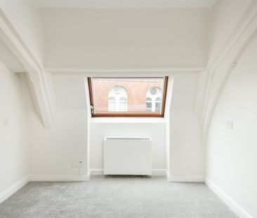 Rent Apt 24 St Barnabas House, Highfield, S2 £800pcm - Photo 6