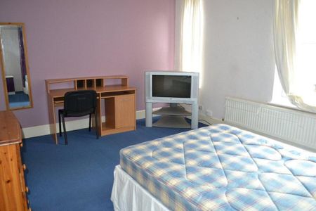 4 bedroom house to rent - Photo 4