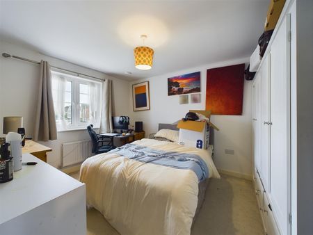 Cornwell avenue, crawley - Photo 4