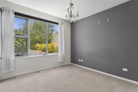 Modern Living in Prime Kingston Foreshore Location - Photo 4
