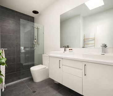 3/8 Conway Court, Altona North, Vic 3025 - Photo 3