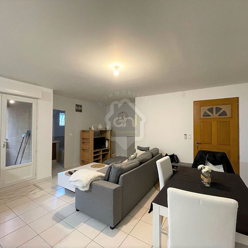 A LOUER CARPENTRAS SERRES - APPART T3 AU 1ER ETAGE + TERRASSE + GARAGE, - Photo 1