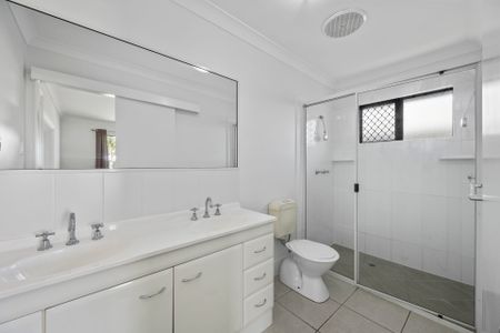 Freshly Painted Four Bedroom Home - Photo 4