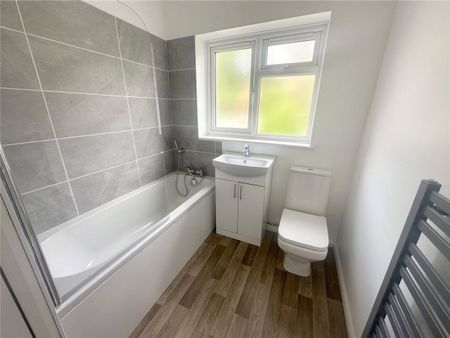 Coventry Court, NW7, London - Photo 4