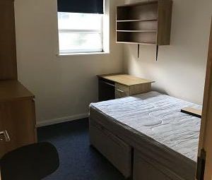 6 bedroom flat to rent - Photo 3