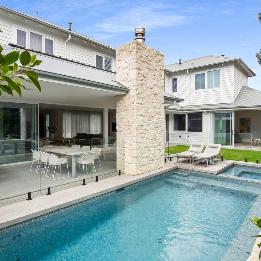 Portsea - Photo 1