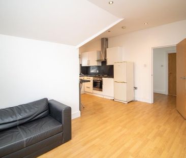 1 bedroom flat to rent - Photo 3