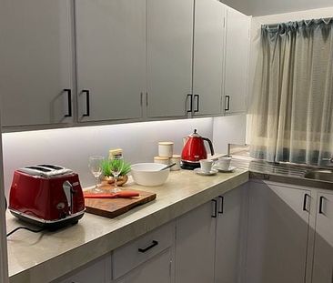 2-bedroom flat near CBD in Upper Hutt - Photo 2