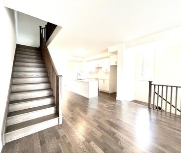 For Lease - 542 Hudson Crescent, Midland, Ontario - Photo 2