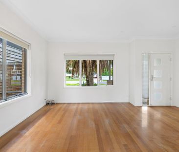 Charming Family Home in Prime Sunshine Location - Photo 3