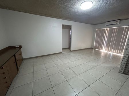 Located In A Sought After Location - Opposite Liverpool Hospital - Photo 4