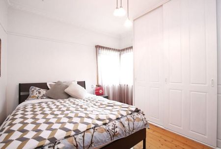 9 Helen Street, East Geelong - Photo 3