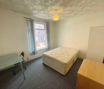 5 bedroom terraced house to rent - Photo 2