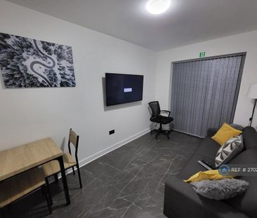 1 bedroom in a house share to rent - Photo 5