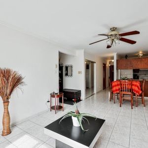 4 1/2 à louer - Photo 2