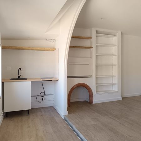 Location Appartement 1 pièce 20m² NARBONNE 11100 - Photo 4