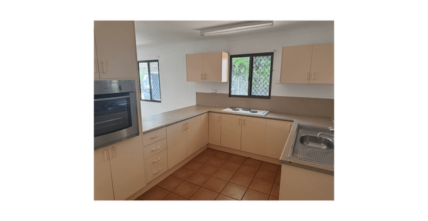 PERFECTLY SITUATED FAMILY HOME - AVAILABLE NOW! - Photo 1