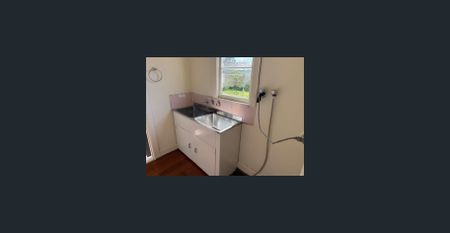 298 Essex Street, West Footscray, Vic 3012 - Photo 4