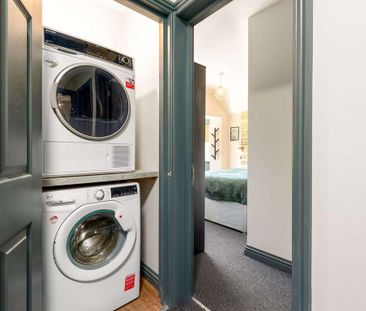 1 bedroom in a house share to rent - Photo 5