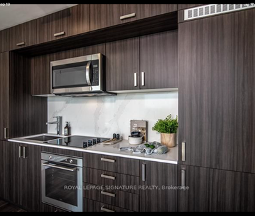 18 Erskine Avenue condo — Toronto, ON (2-Bedroom) - 2 Bedroom - Photo 3