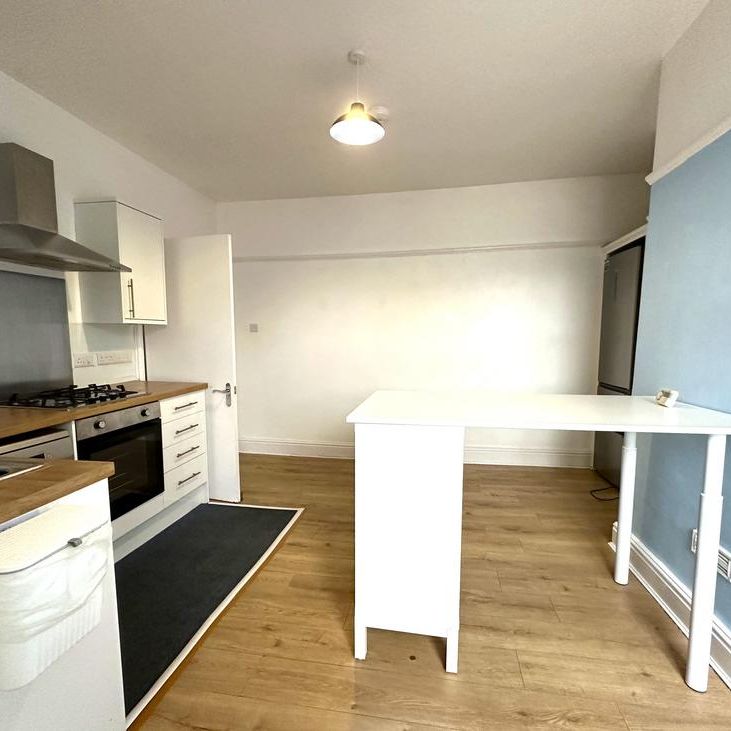 4 bedroom maisonette to rent - Photo 1