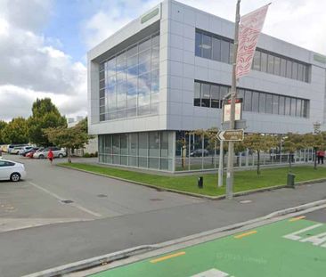 A home with new renovations - Photo 2